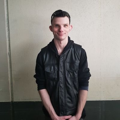 hey I'm Dylan! im 27 andl love cars. Holden for life! lf you're into new experiences and going on fun adventures then what are we waiting for? lesssgo!