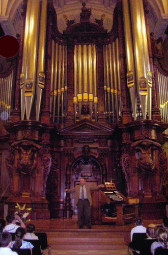 Born in Worcester, MA in 1955; Professional musician  and educator (B. Mus. UNH 1977; MS Mus Ed.. UNH 1984) Living in Nashua, NH.