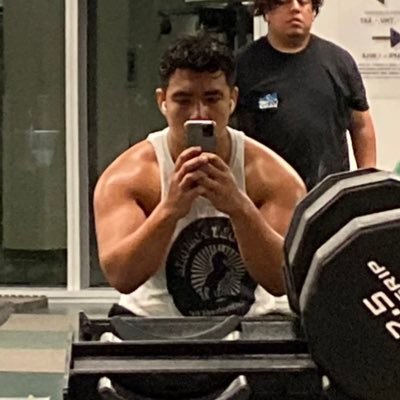 adrianalv53's profile picture. I’m not real