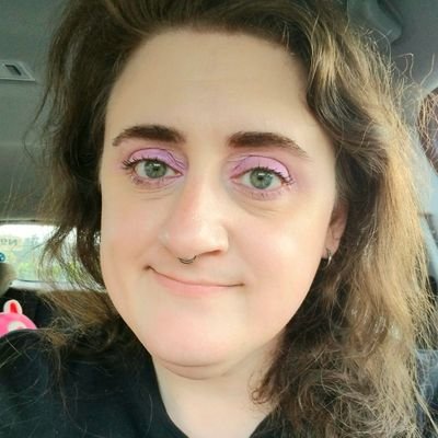 PtxColleen's profile picture. I dwell in the forest, she/her, 43