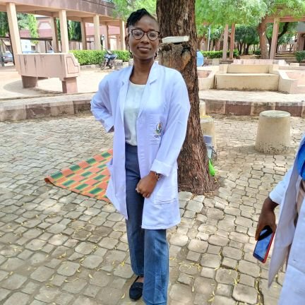 Lab Girl//SHRH and Period poverty advocate//serial volunteer//Girl Child Advocate/ BMLS//Teens and Children Teachers.