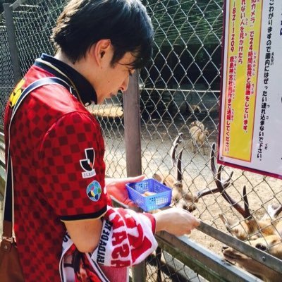 ジーコのハットトリックに魅せられてから鹿島アントラーズ ( ^ω^ ) 無言フォローごめんなさい。 Twitterの使い方良くわかってません( ^ω^ )たくさんいいね付けがち。動物も好き。まれにつぶやきます。