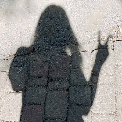 まおとさんです。アニソンバンドマンですが最近はただの坂道ファンです。宅録声優。某製品音声の声優などもやったりしてます。猫飼い/スキマスイッチ/デラクサー18年目/V.I.Pハワイ参加/乃木坂/欅坂・櫻坂/日向坂