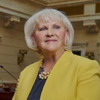 Karen Mayne (@karenmayneut12) Twitter profile photo
