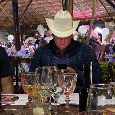 Before criticizing me, try to overcome me, if you can't, limit yourself to admire me. #AméricaYya #PatsNation #HALAMADRID #ForeverUnited #ALLEZROGER