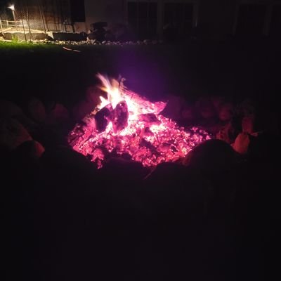 Lola18613099's profile picture. 