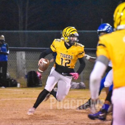 3⭐️⭐️⭐️James Kenan HighSchool Warsaw Nc QB #12🏈 3.4GPA Amos~Sladyn_smith19 6’1 185lbs Class 2023🎓 https://t.co/XeagiGocHW Phone number:2525607561