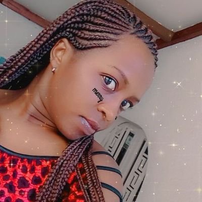queenEs09568691's profile picture. 