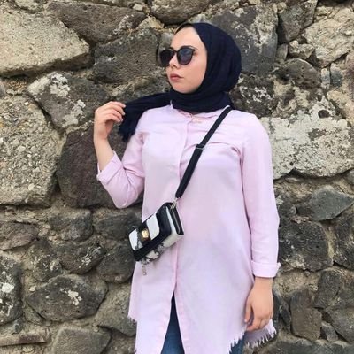 emine_ari7's profile picture. 