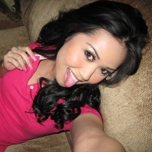Just a girl trying to make it on her ownn
Message me and lets see if we can work something outt ;P