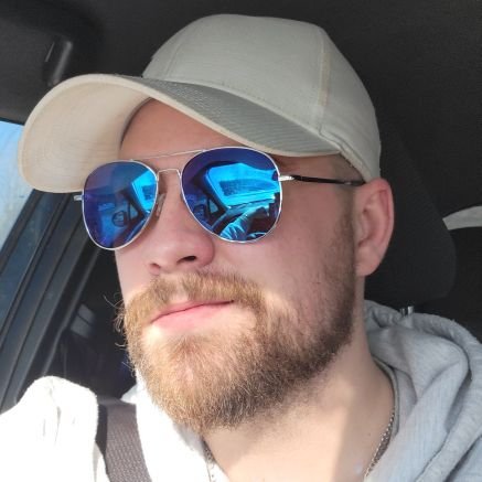 Ex Canadian Armed Forces member and Up and coming streamer on twitch! 
Currently away for work in the Arctic until Dec 7th
Twitch: https://t.co/TgnPzbTx1M