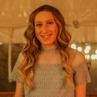 24 Trans Female 🏳️‍🌈 | Hashtag Youth Official Photographer | @TRUKunitedfc player sponsored by @hashtaggirlsu13 | Living with Cystic Fibrosis. Work: Stubbers