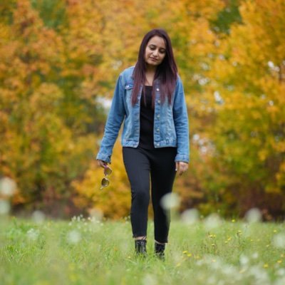 mohinik111's profile picture. 