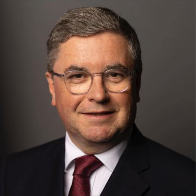 Robert Buckland Profile