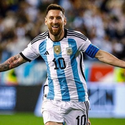 A Nigerian fan of Messi🐐,Inter Miami and Argentina &  A Hustling Student of The University Of Nigeria🇳🇬