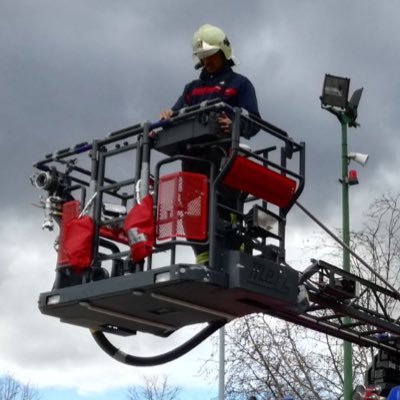 👨‍🚒suhiltzailea.bombero          🚒 servicio público y profesional                                   👨‍💻 aprendiz constante