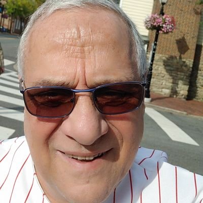 Vet 1965-1968.  Army. Democrat,  Love dogs and I'm partial to Poodles, Papillons and Eng. Mastiffs. Philly guy in NJ.   # https://t.co/F4ZasBe9vb Crew Eagles Fan.