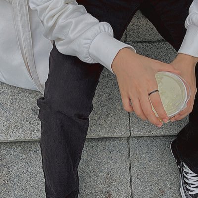 wldyoongis's profile picture. mentally drained