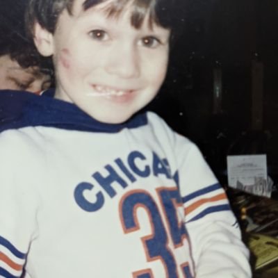 samuelfish's profile picture. Aggressively open big-city townie seeks solace in art of every kind.
I host chats and post them on the internet. 
Follow @gigpray, say hi. Send art.