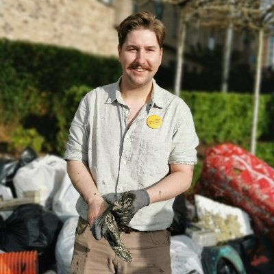Former Councillor and leader of @salfordLibdems @quayslibdem / Founder of #CleanUpTheQuays / Politico in London