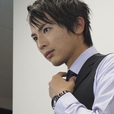 サラリーマン俳優。アクション好き。忍ジャガー。
【今後の出演】○9月24日 虹色りきゅーる 『パンドラの一滴』○11月 3～5日 にちようび企画『なにもかもあめのせい』