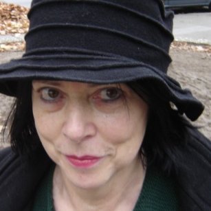 VeraMezzo's profile picture. Musikerin, Sängerin (Altistin), Improvisation, engagiert für Menschenrechte