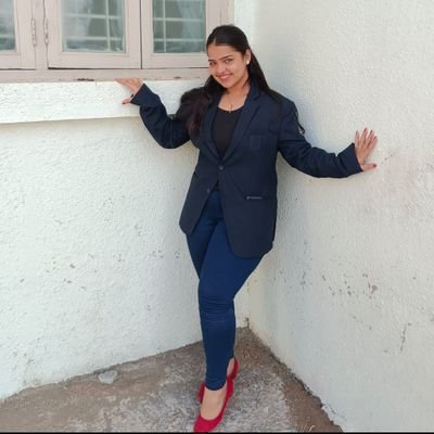 Dhvanii08's profile picture. 