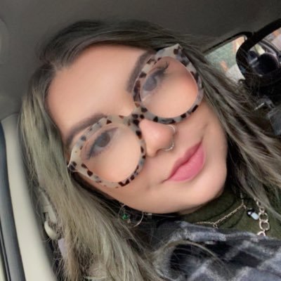 ~kat~ I make coffee, I lift weights && I’m a mom🖤 -the least u can do is be kind n considerate brothers :-)-