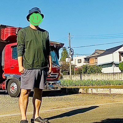俺シュウヘイ。夢だった人生初の海外旅行でテロに遭ってしまうというとても持ってる男（笑）/frontaleとエロの間で揺れ動いている裏のアカ/建築系国家資格あり/太め