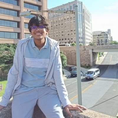 3D Graphics Programmer.
Experienced in Unreal Engine, Unity, OpenGL, DirectX11/12.
Working on 3D rendering engines.