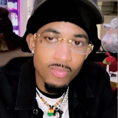 JustRobert2k's profile picture. 