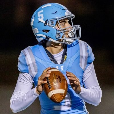 Hillsdale High School | c/o 2024 | 6’1 200 lb QB | erickwaugh16@gmail.com | 3.6 gpa