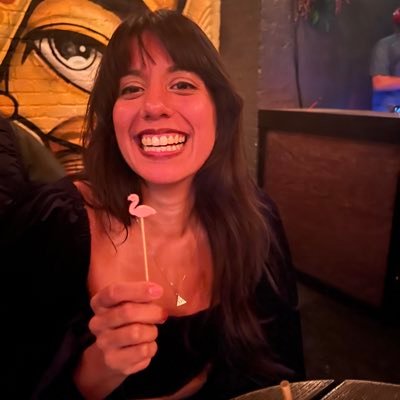 Former Sr. iOS Engineer @Twitter 1.0, vegan, marathon runner, dog lover, pizza fan, Illuminaughty 👩🏽‍💻🌱🏃🏻‍♀️🐶 🍕 👁️ She/her