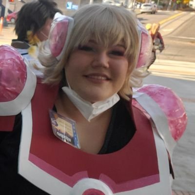 She/They 💖🧡🤍💗💜 
Cosplayer | Writer | Artist
Barnaby Brooks Jr simp first, human second.