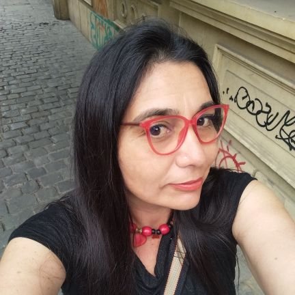 Gabypuntofeliz's profile picture. Viva el Che, y los Rolling Stone.