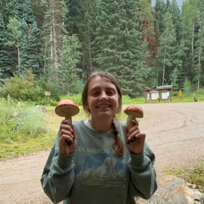 Current UVU biology student & NSF S-Stem scholar 🍄 studying all things fungal