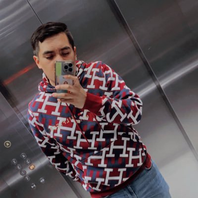 23 años|mercadotecnia📚| todo el mundo necesita un poco de flow| 😂😂|fan de tus besos sabor a tequila|