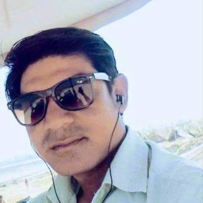 मर के मिट्टी मे मिलूंगा खाद हो जाऊंगा मै💘🌸
फिर खिलूंगा शाख पर आवाद हो जाऊंगा मै 🌹🌹
बार-बार आऊँगा मै तेरी नजर के सामने🌺🌹
और फिर एक रोज तेरी याद हो जाऊगा मै