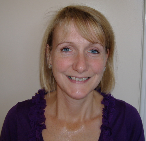 Experienced virtual assistant providing marketing, admin and daily help to small businesses. Clients pay by the hour. None of the usual extra staff costs.
