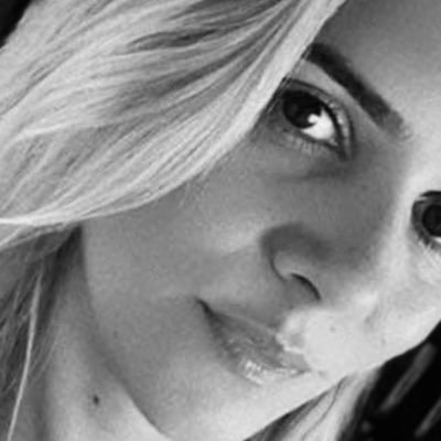 GiselleVicent18's profile picture. 