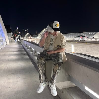 icecolewater_'s profile picture. 