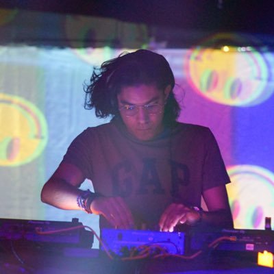 Artista, productor y DJ de música electrónica. IDM / Dub / Experimental /leftfield/ Ambient. Escribo Periodismo Gonzo, cultural y musical. Salida Recs💿➡️🇲🇽