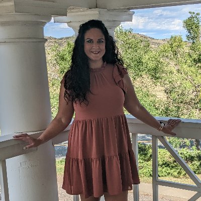 Mom to Sissy and Bubba, Wifey to Coach Ryan, Mrs. Ryan to my students, & Katie to my friends and family. #lifelonglearner #educationreducesignorance #librarian