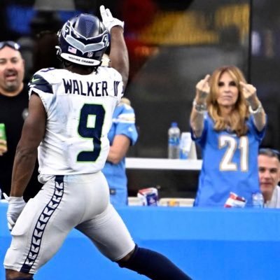 Seahawks/Padres/Raptors
Follows Back!
I have changed my name from