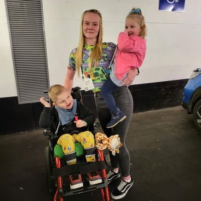 PinnMaya's profile picture. 