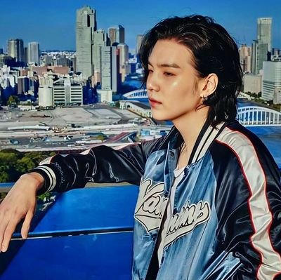 minyellow95's profile picture. Jiwa Missqueen tapi ROYAL👑 ||Purple 💜 and Yellow 💛