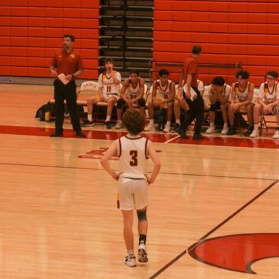 jadenesparzaa's profile picture. El Modena Highschool Basketball:PG,SG,SF