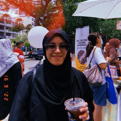 youngeraljunied's profile picture. i love reading and drinking coffee and make them my whole personality