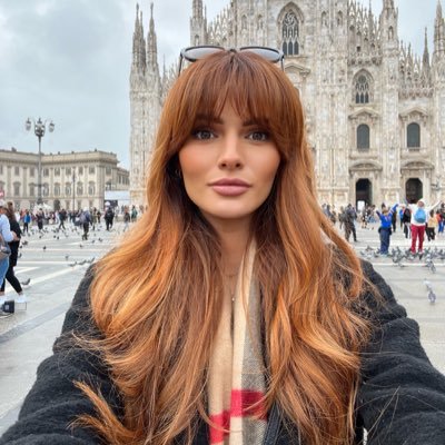 victoriarosex_'s profile picture. @Burberry 🇬🇧 VICTORIAROSEX davisvictoria@hotmail.co.uk