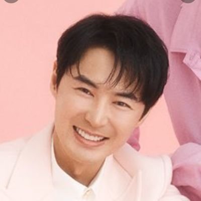 전진 충성충성봇🧡さんのプロフィール画像
